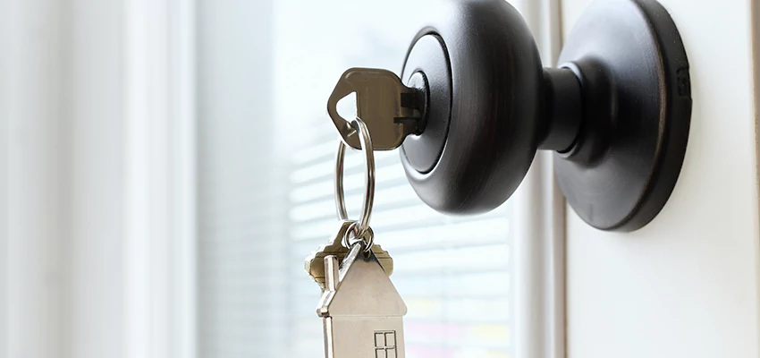 Bifold Door Knob Replacement in La Habra, California