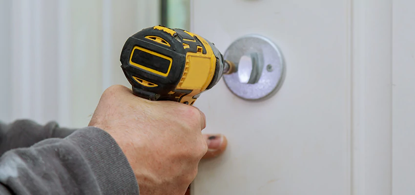 Street Locksmith For Smart Lock Repair in La Habra, CA